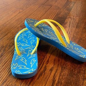 Boys Flip Flops Blue Lightening Size 2/3